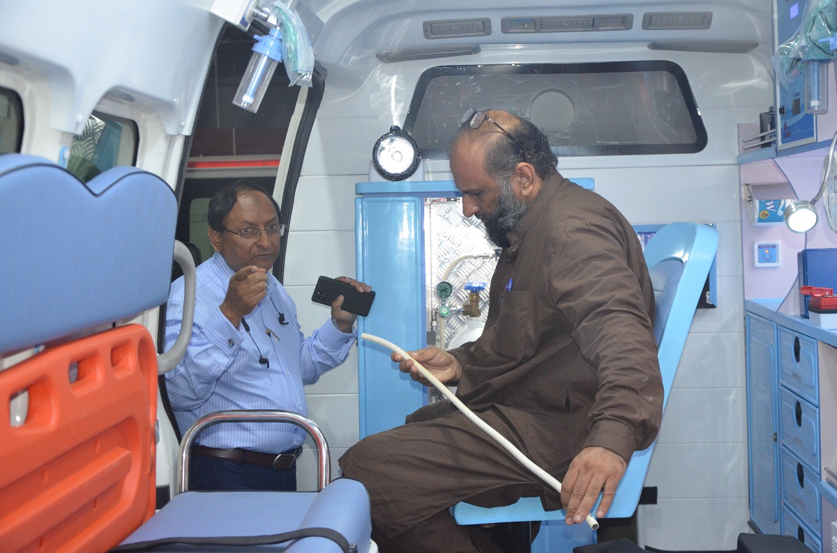 Mr. Faisal Edhi visits Ahmad Medix part 9